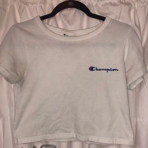 White crop top champion shirt